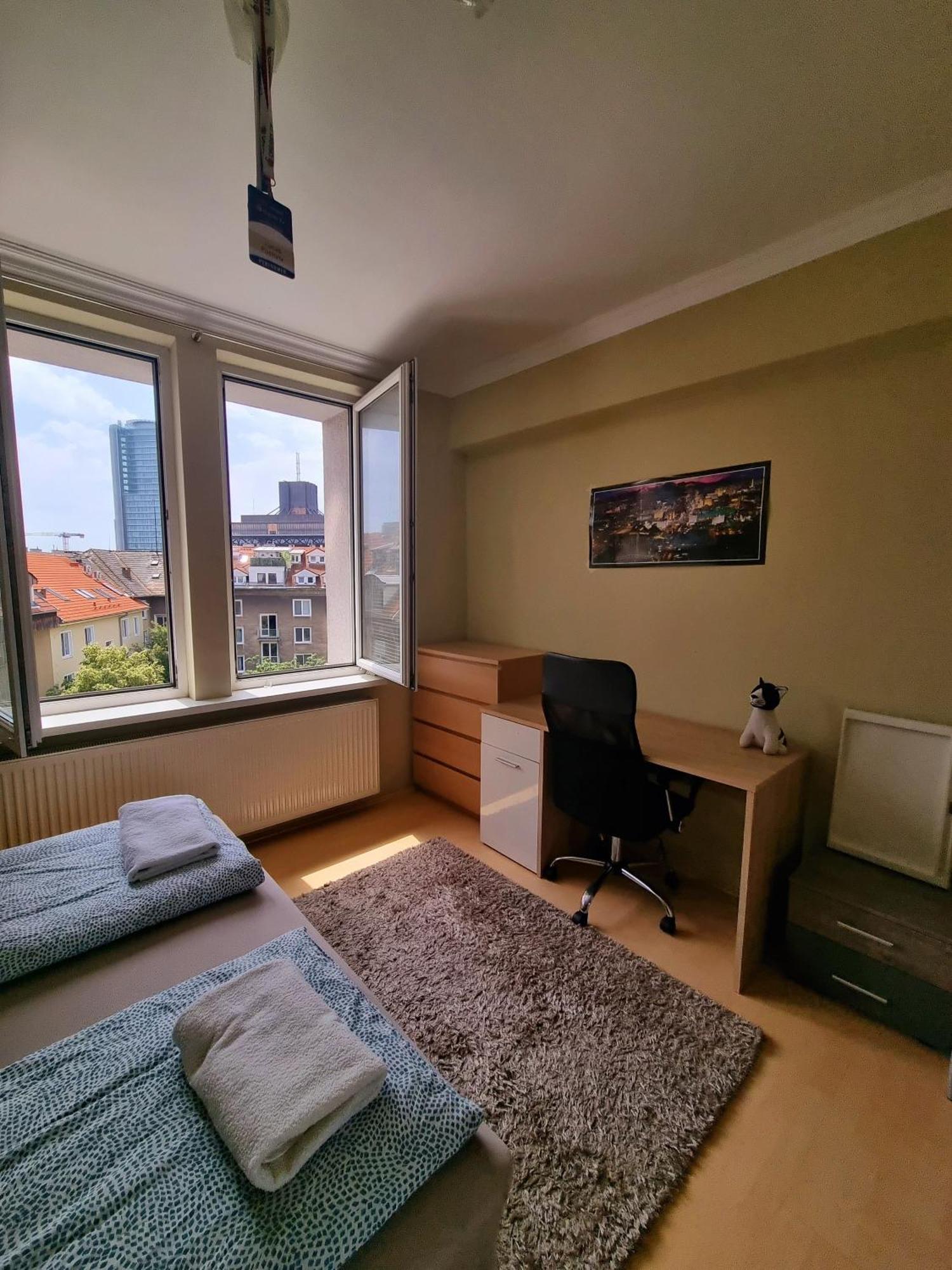 Big 4 Huge Apartmán